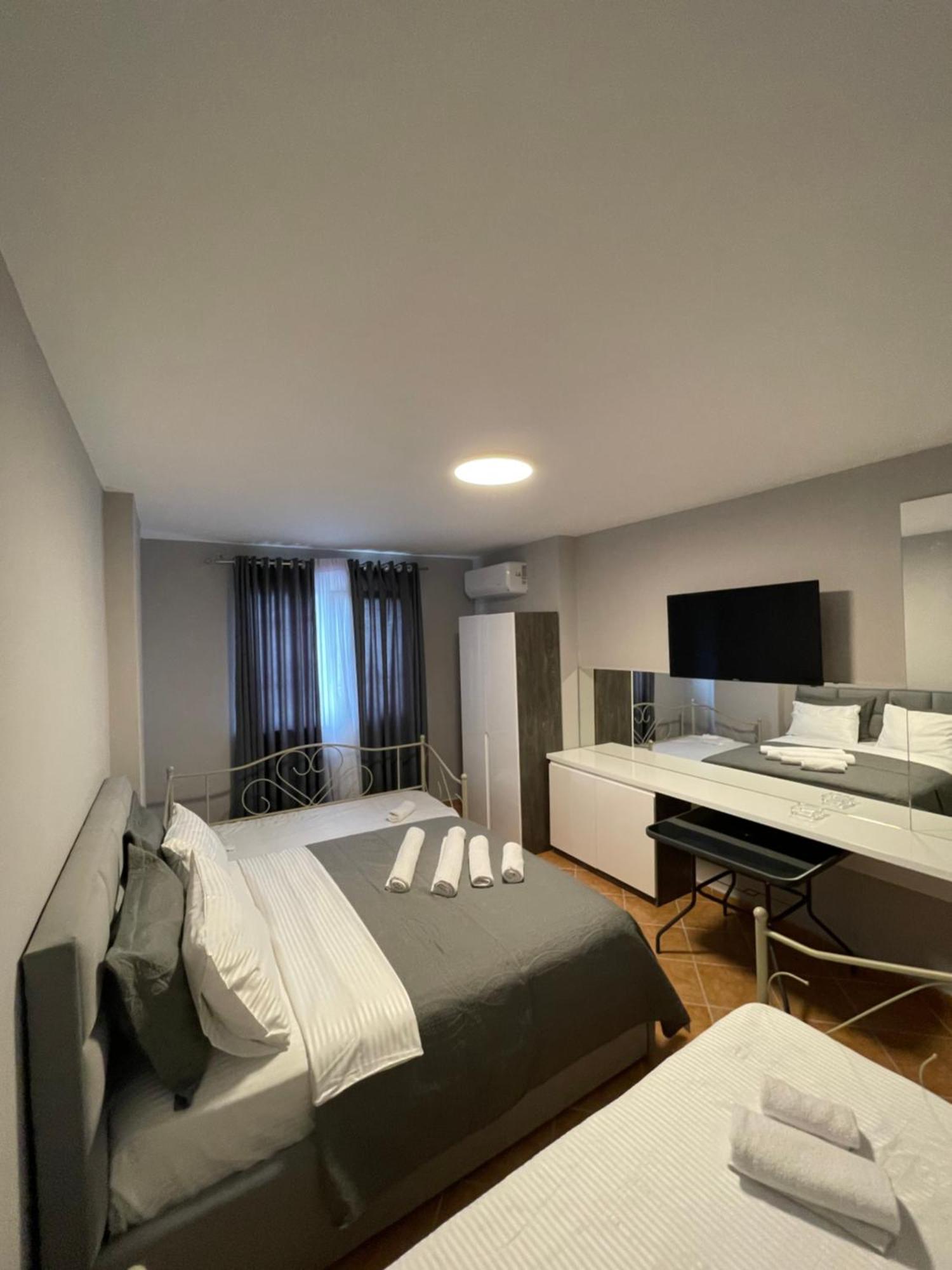 Apartament Raci Shengjin Exterior photo